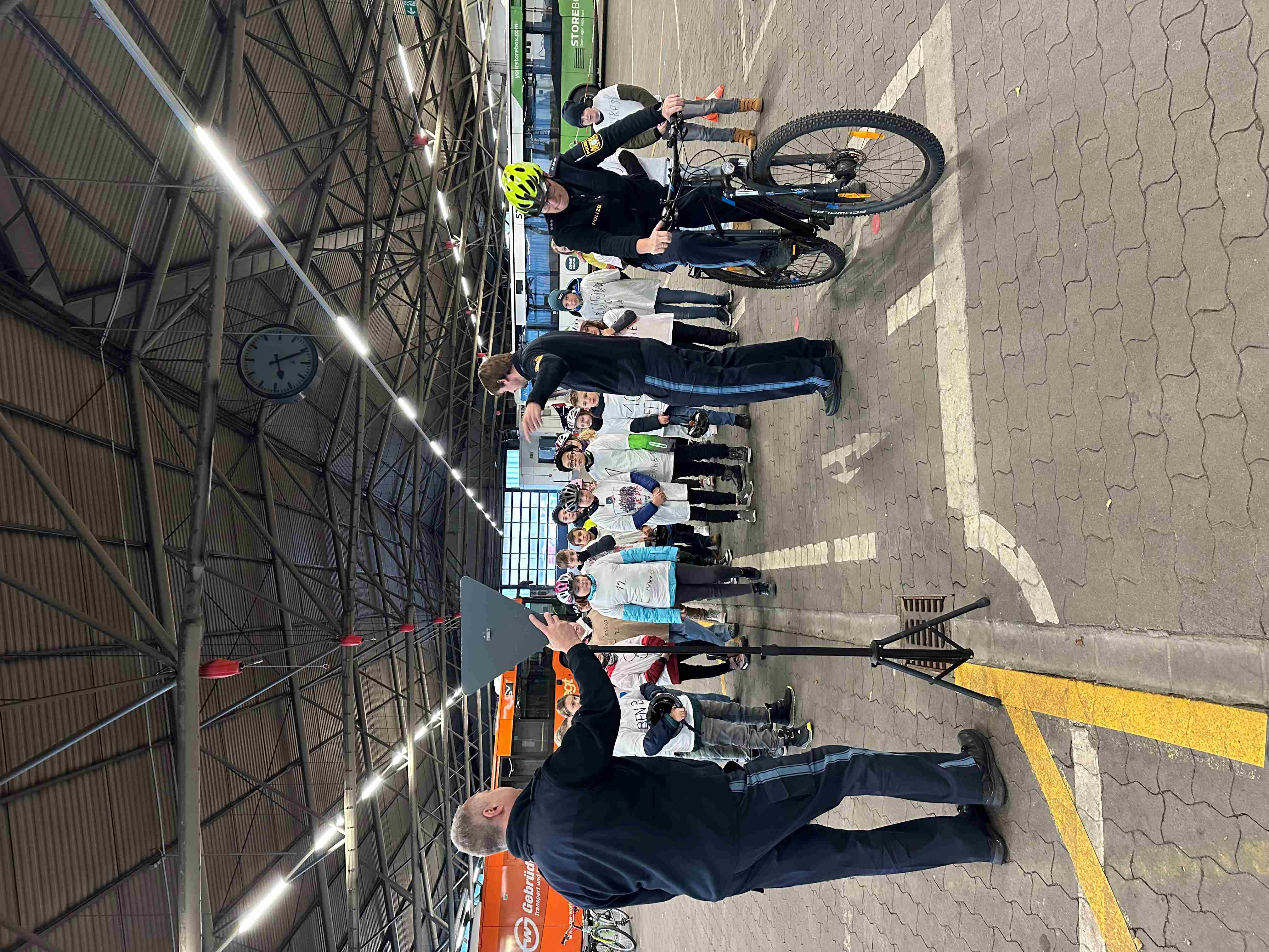 Fahrrad24vonvorn.jpg